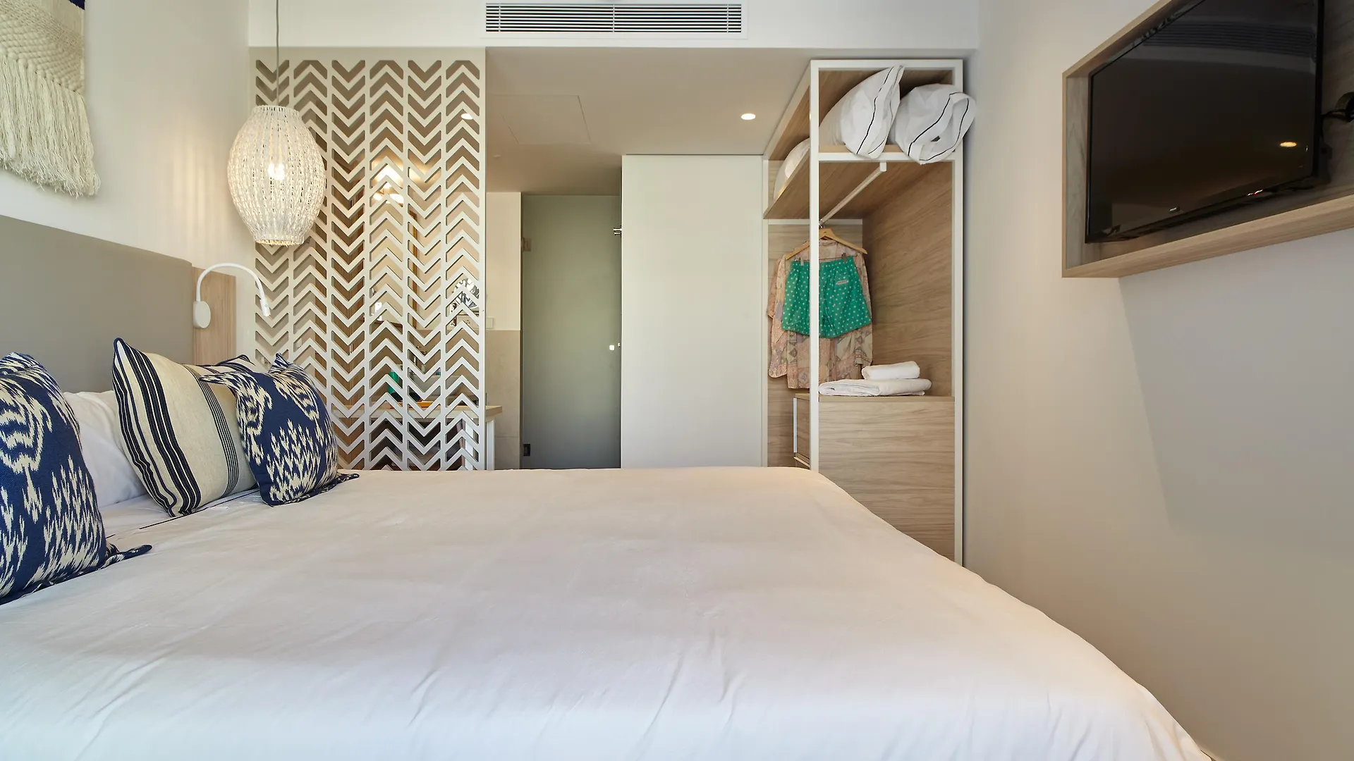 *** Aparthotel Marina Palace By Intercorp Hotel Group San Antonio  Spain