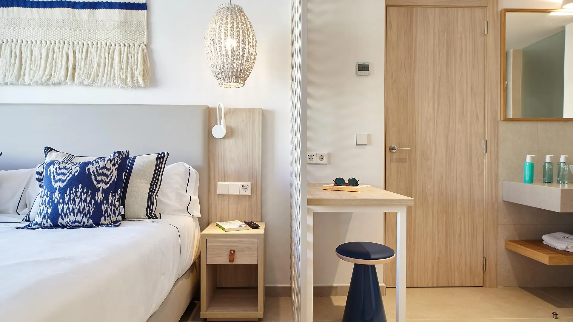 Marina Palace By Intercorp Hotel Group San Antonio  3*, San Antonio (Ibiza) Spain