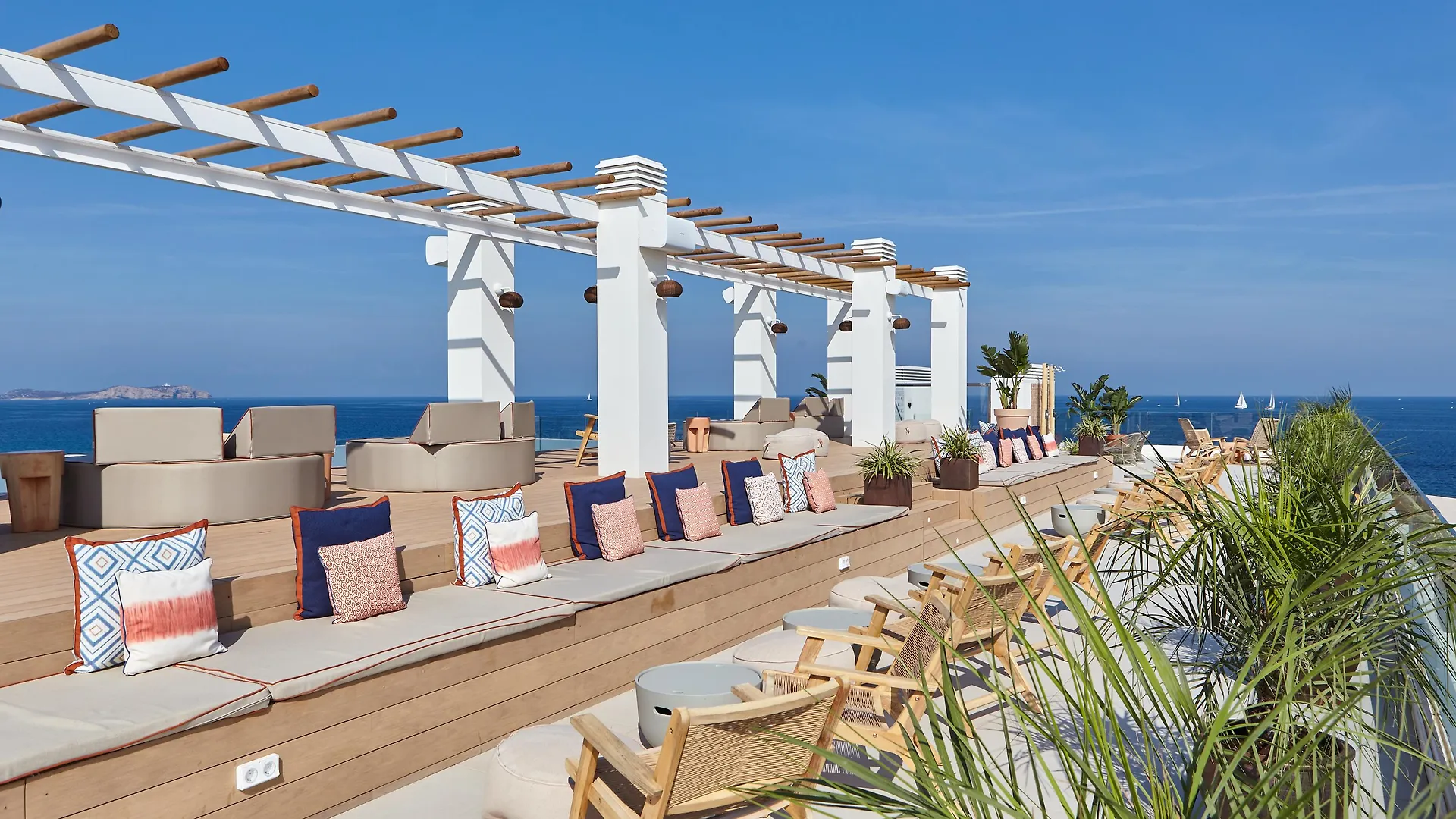 Aparthotel Marina Palace By Intercorp Hotel Group San Antonio